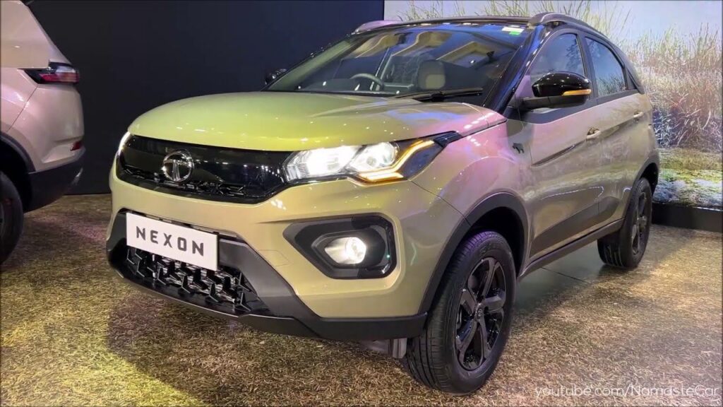शानदार डिज़ाइन और दमदार इंजन के साथ Tata Nexon कार पर डिस्काउंट, कीमत देखे। 1 Tata Nexon